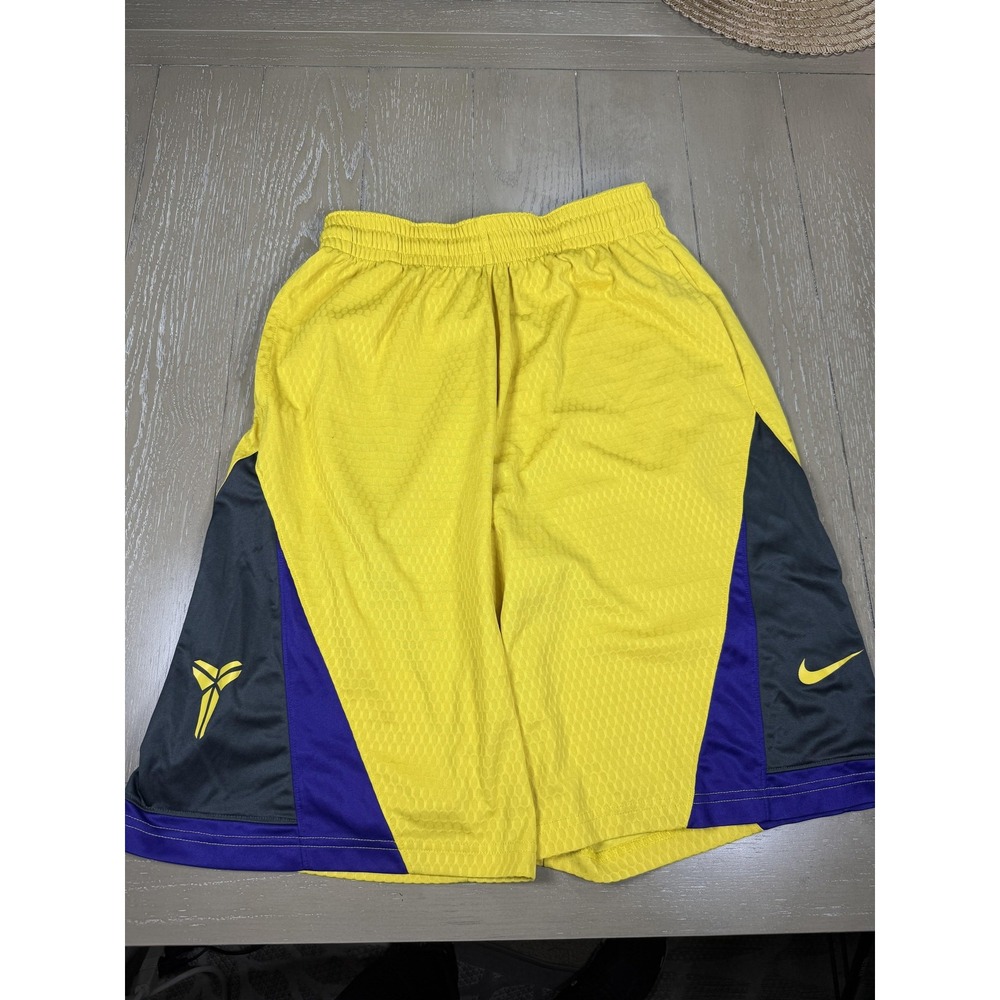 Nike Kobe Bryant Dri-FIT Shorts Mens Medium Yellow‎ Purple Basketball 521054-700